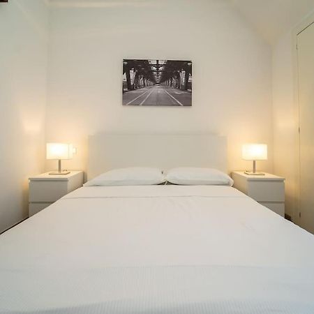 5 Giornate Apt Con Terrazzo E Garage Privato Milan Bagian luar foto
