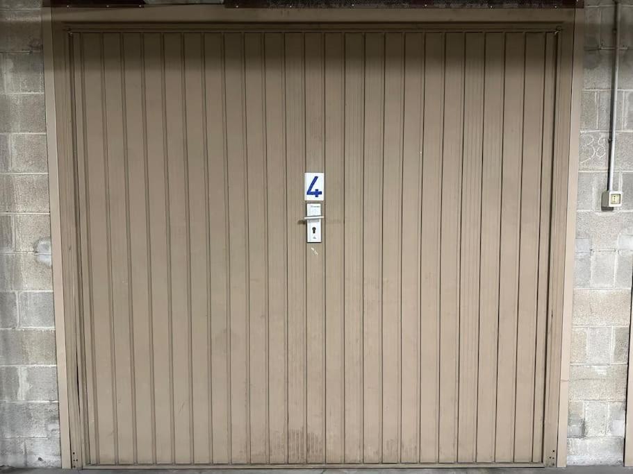 5 Giornate Apt Con Terrazzo E Garage Privato Milan Bagian luar foto